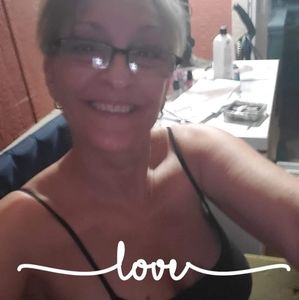 Meet your Posher, Roxanne